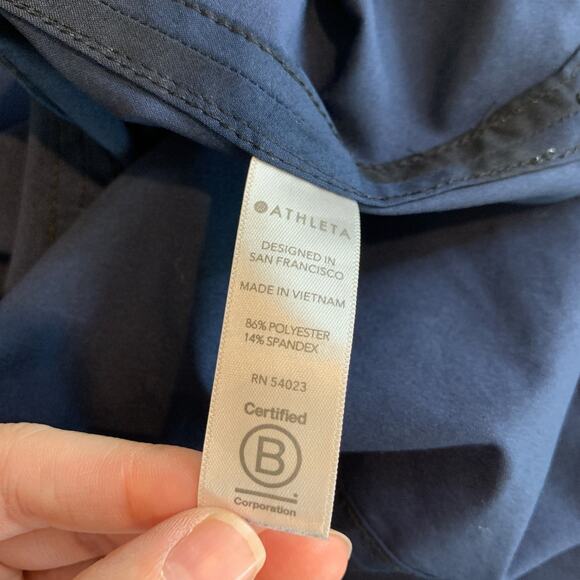 Athleta Tank Top Womens M Medium Navy Black Zephyr Printed Sleeveless Crew Neck - Picture 10 of 13